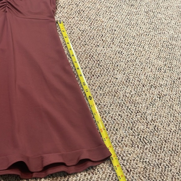 Express Mauve V Neck Ruched Knit Dress. XS - Picture 9 of 10